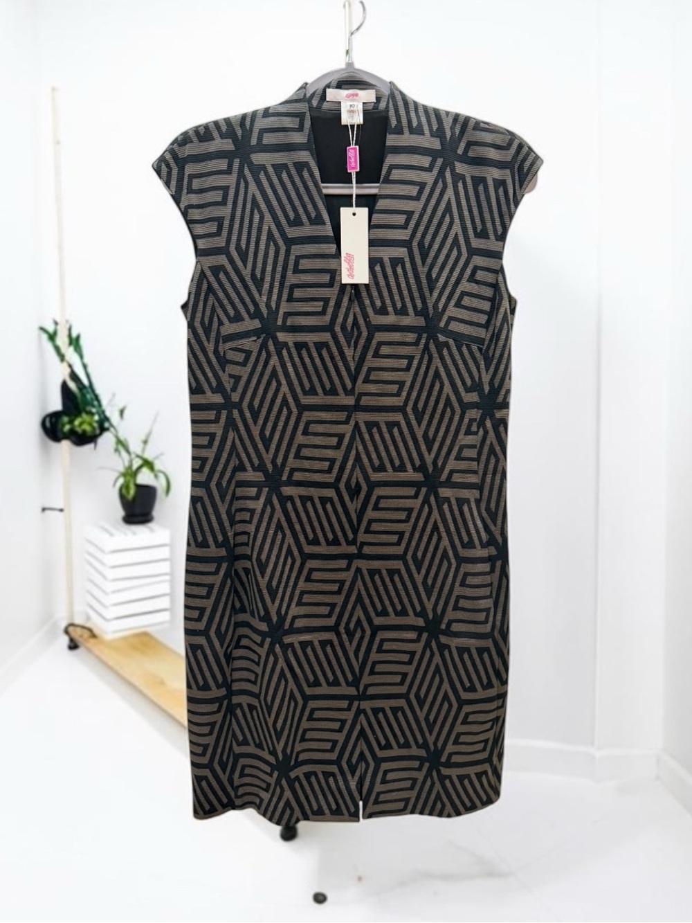 NWT Leggiadro Graphic Stretch Jacquard Dress Black Gray Size 10 Silk Lined